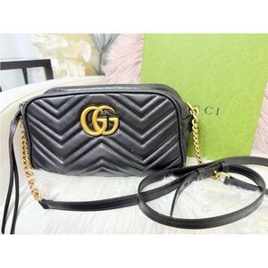 Black Quilted Gucci Women's Crossbody Bag